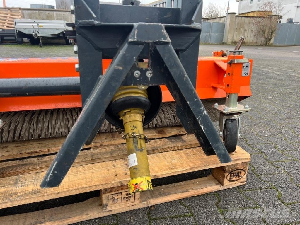 Tuchel Simplex 1,35m Zametací stroje