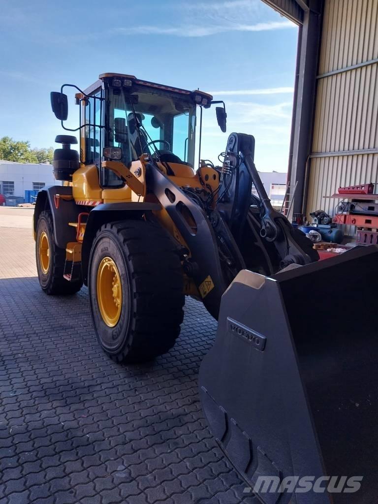 Volvo L 90 H Kolové nakladače