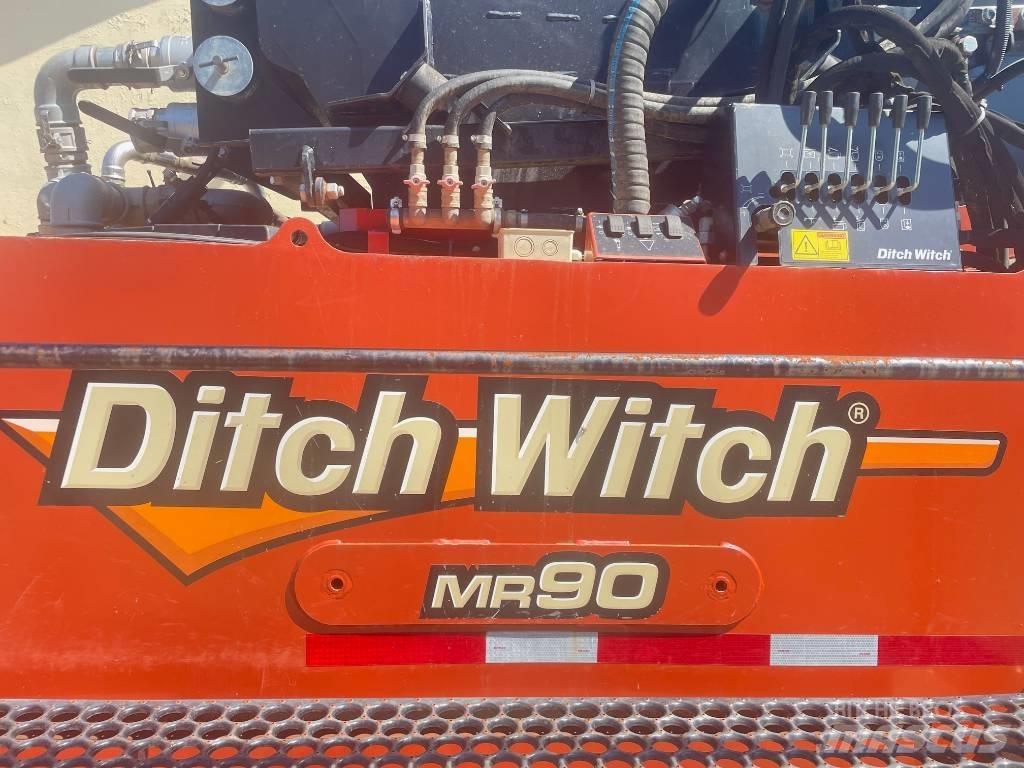 Ditch Witch MR 90 Horizontální vrtací zařízení