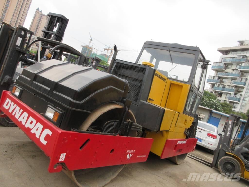 Dynapac CC 421 Tandemové válce