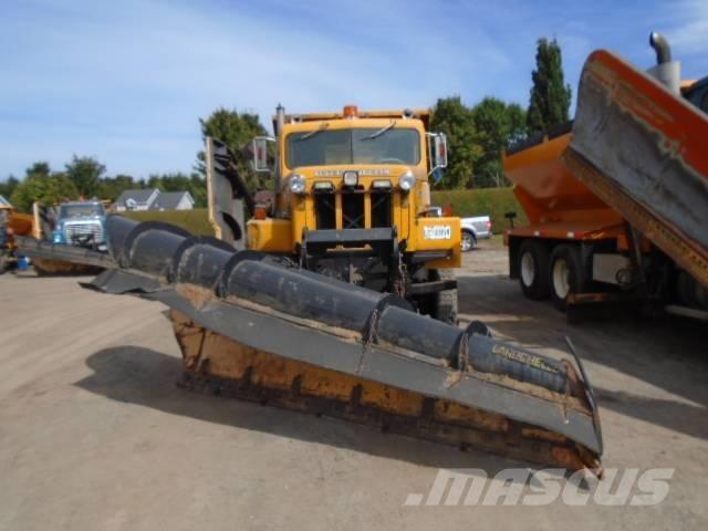 International 5070 Sněžné pluhy, přední sněhové radlice