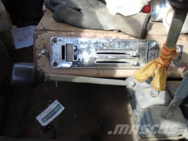 International 5070 Sněžné pluhy, přední sněhové radlice