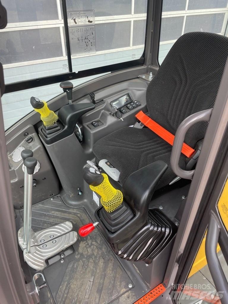 Volvo EC27D Mini rýpadla < 7t