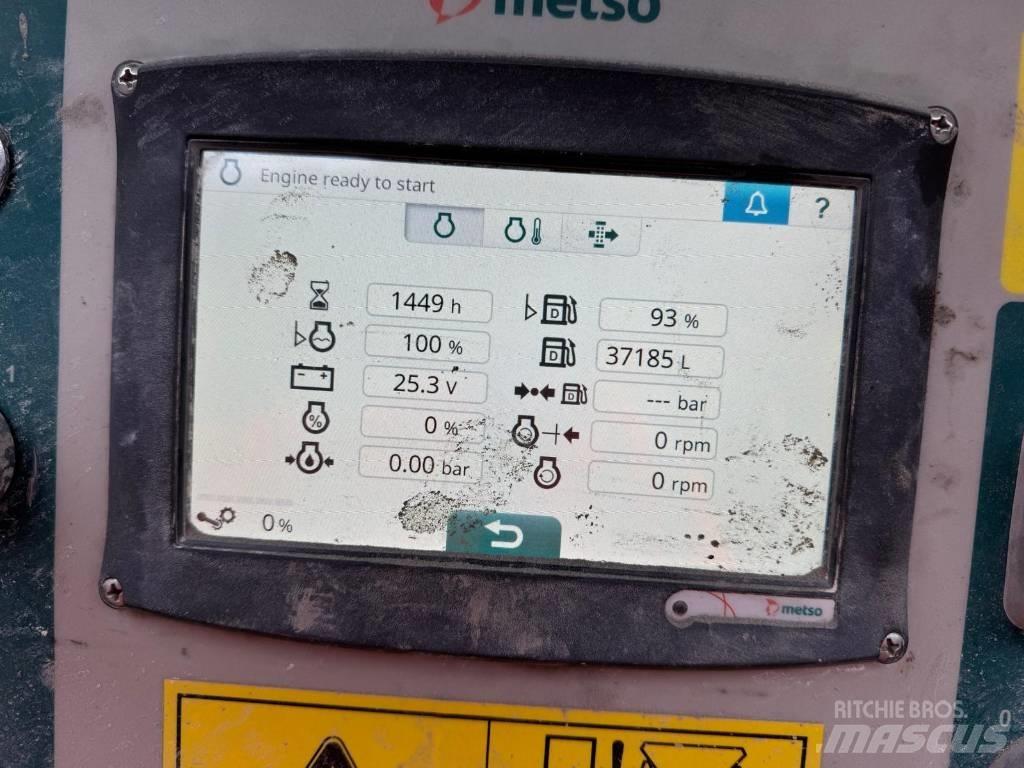 Metso LT300HP Mobilní drtiče