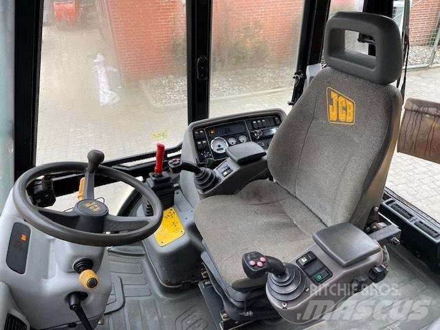 JCB 4CX Rýpadlo-nakladače