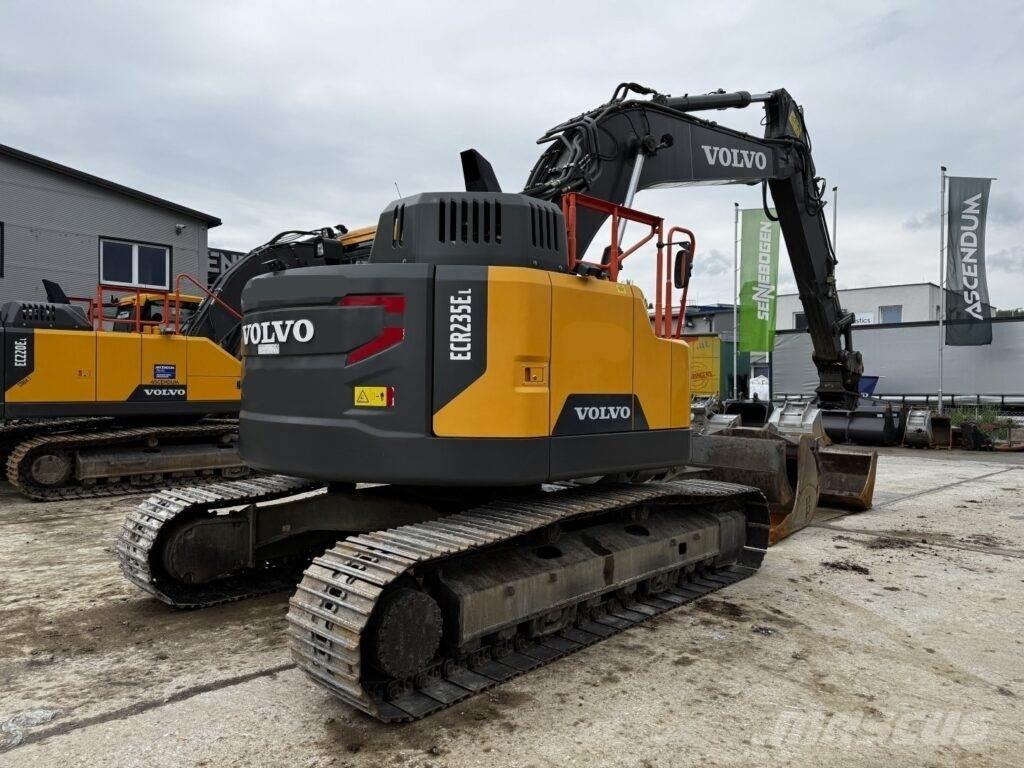 Volvo ECR235EL Pásová rýpadla