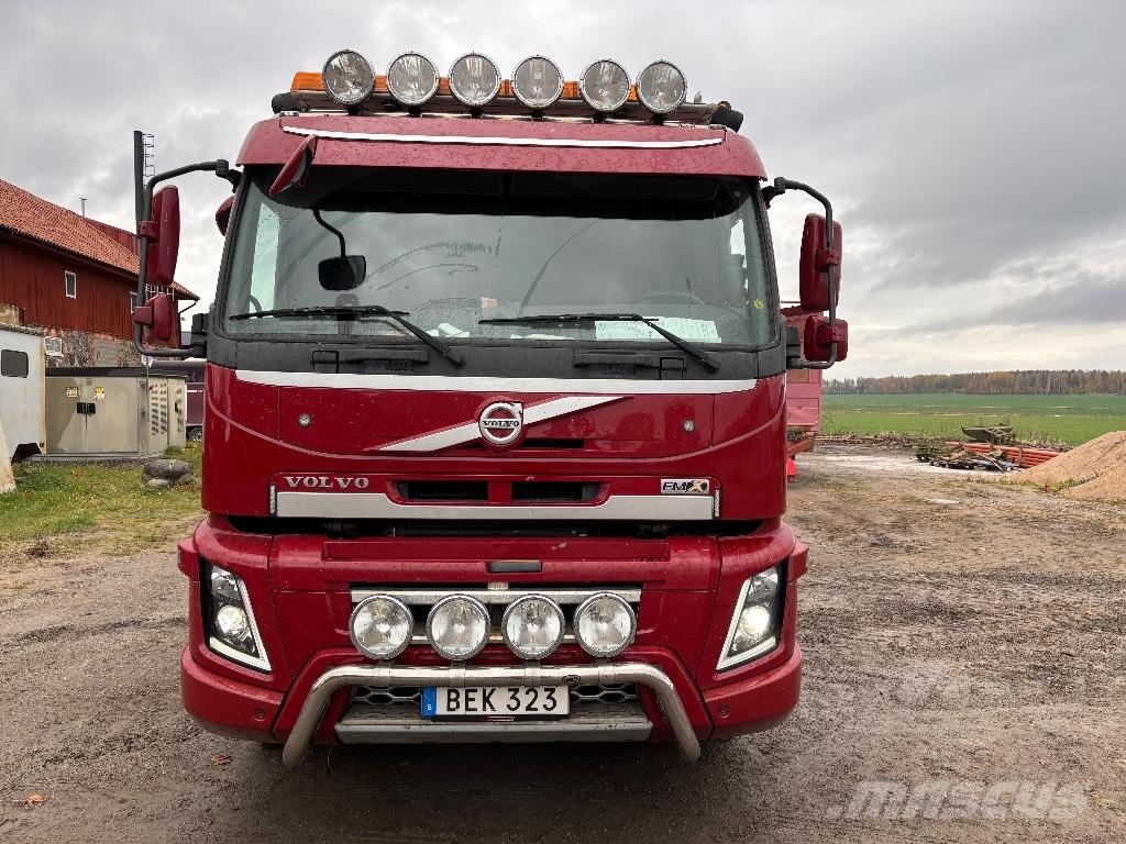 Volvo VOLVO FM 8*4 Hákový nosič kontejnerů