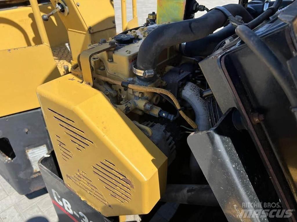 CAT CB 334E Tandemové válce