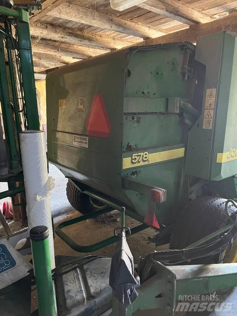 John Deere 578 Lis na válcové balíky