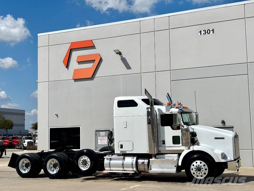 Kenworth T 800 Tahače