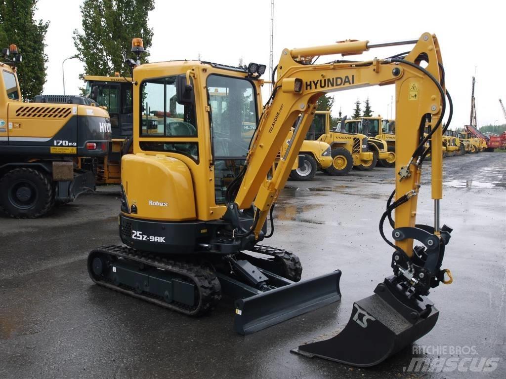 Hyundai R25Z-9AK Mini rýpadla < 7t