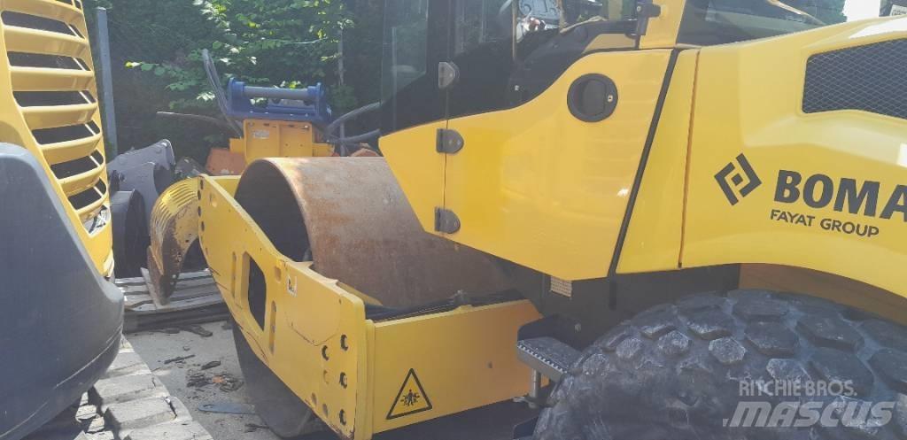 Bomag BW 177 D-5 Tahačové válce