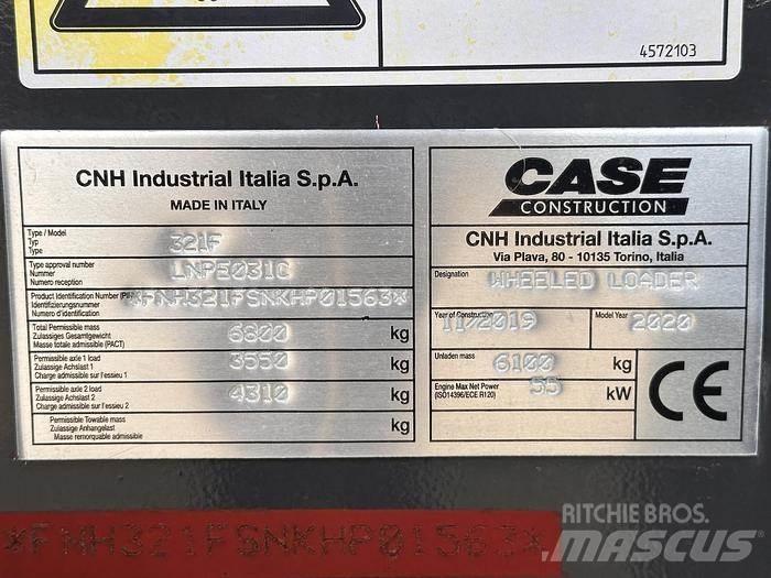 CASE 321F Kolové nakladače