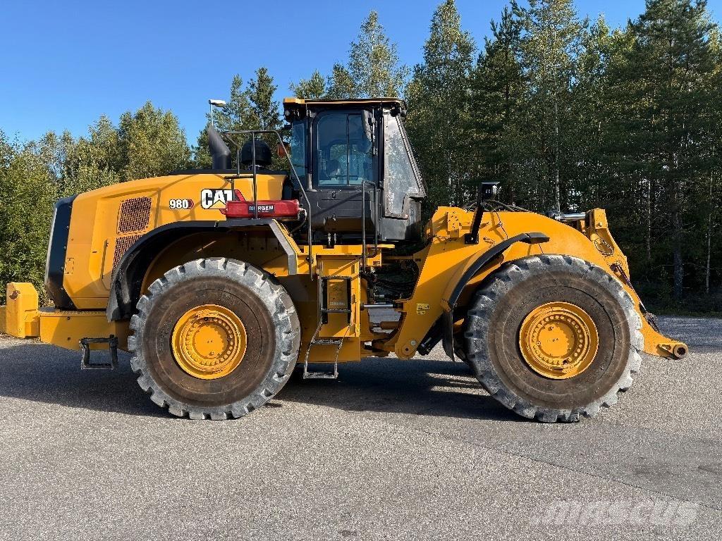 CAT 980 Kolové nakladače