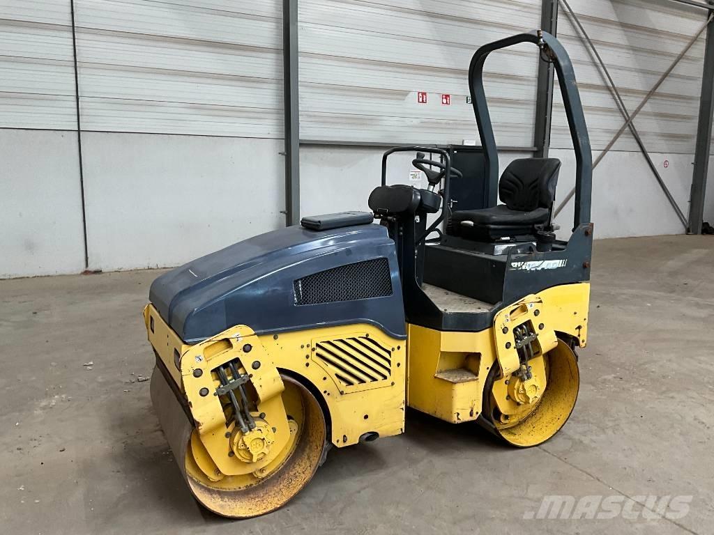 Bomag BW 100 AD-4 Tandemové válce
