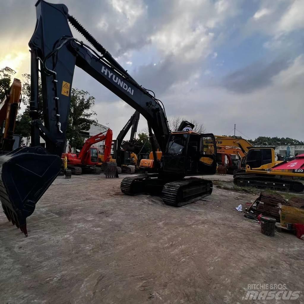 Hyundai R220-9S Pásová rýpadla