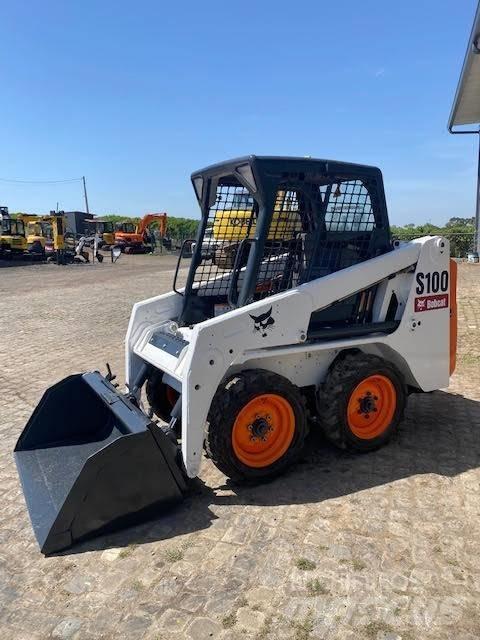 Bobcat S 100 Smykem řízené nakladače