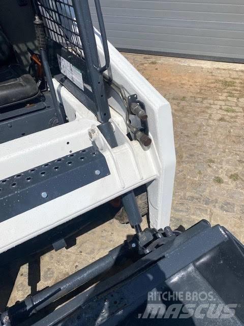 Bobcat S 100 Smykem řízené nakladače