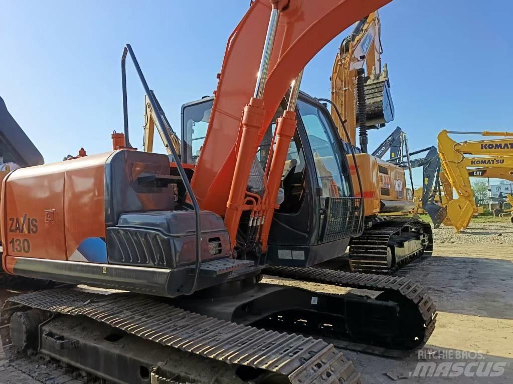 Hitachi ZX130-5A Pásová rýpadla
