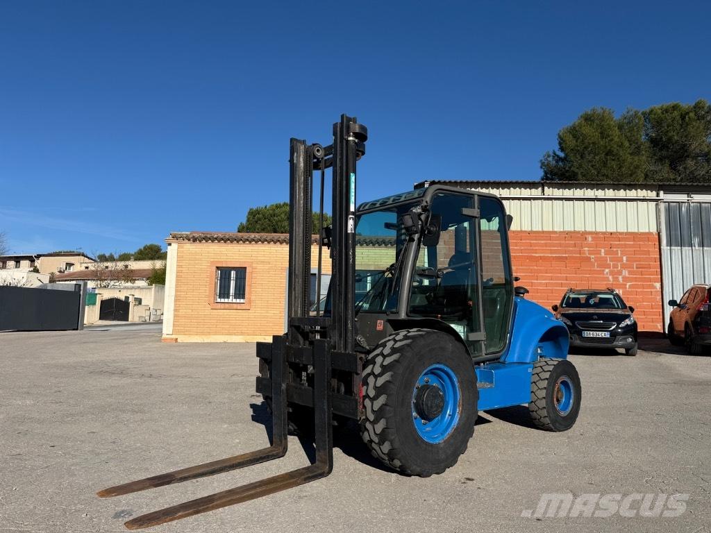 Ausa C 250 H Terénní vysokozdvižné vozíky