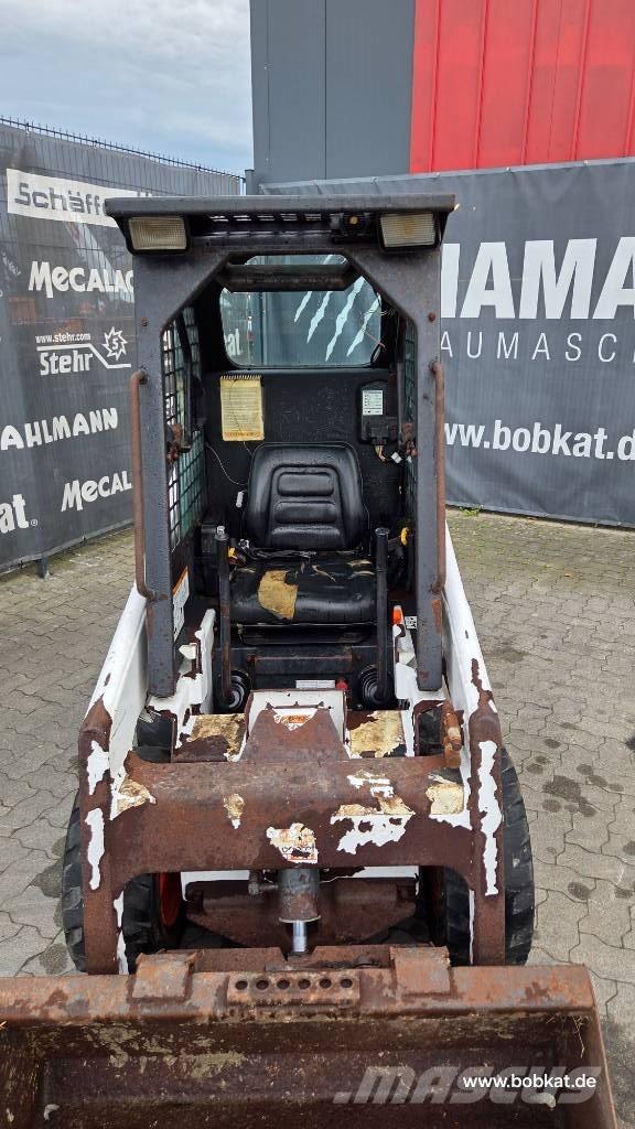 Bobcat 453 Smykem řízené nakladače