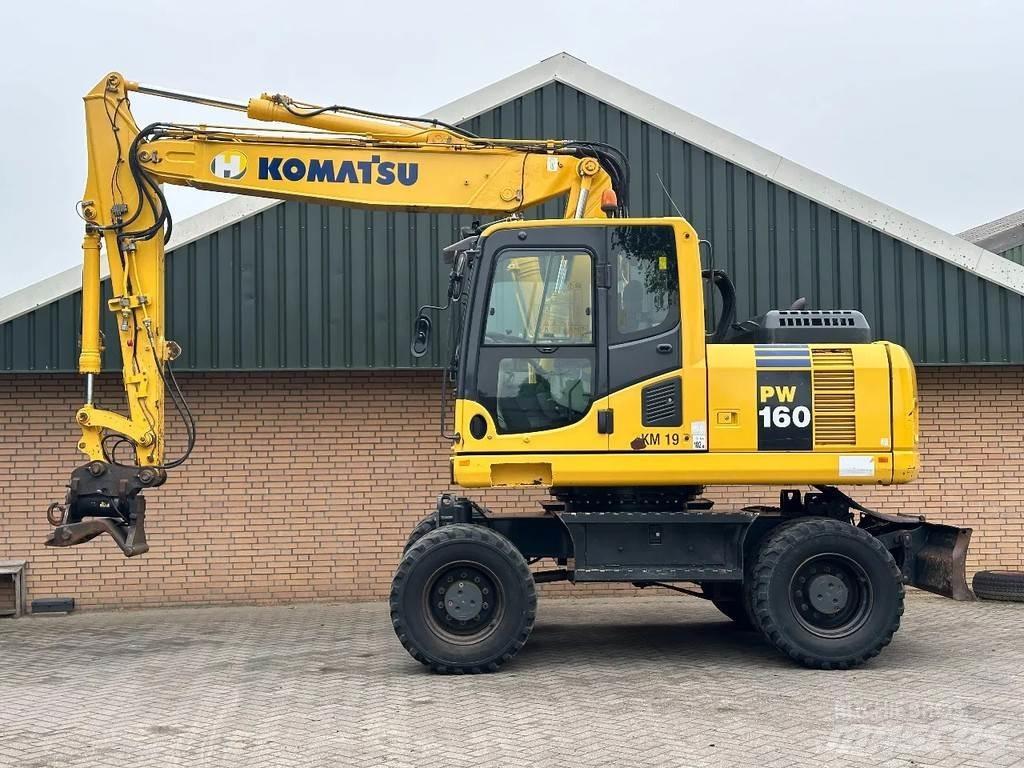 Komatsu PW160-8 Kolová rýpadla