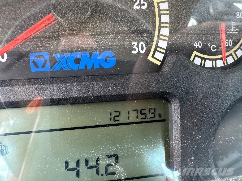 XCMG LW 700 KN Kolové nakladače