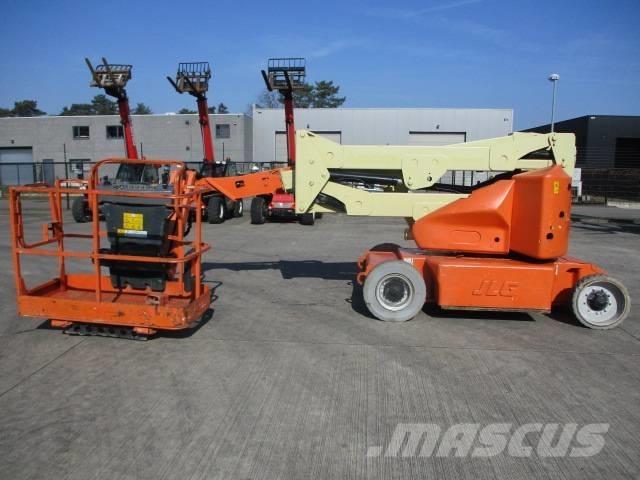 JLG E 400 AJPN (817) Kloubové plošiny