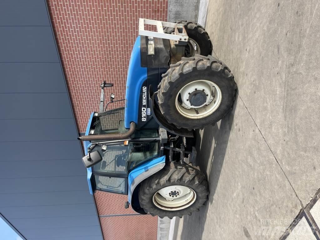 New Holland 8160 Traktory