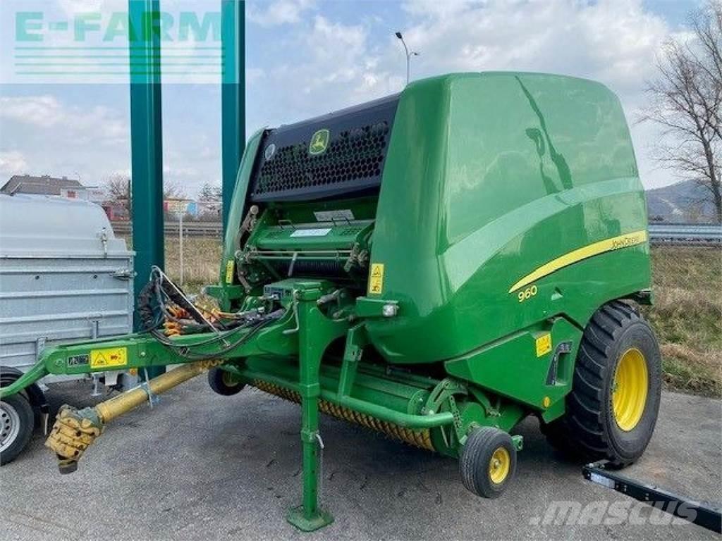 John Deere 960 Lis na hranaté balíky