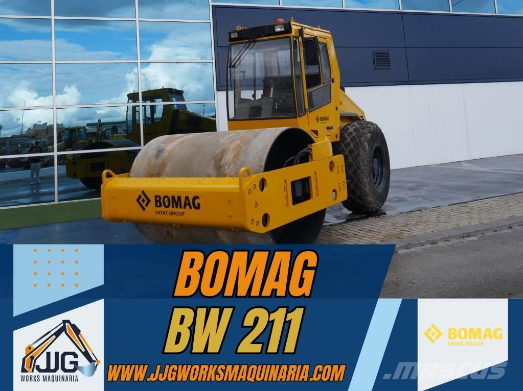 Bomag BW 211 D-4 Tandemové válce