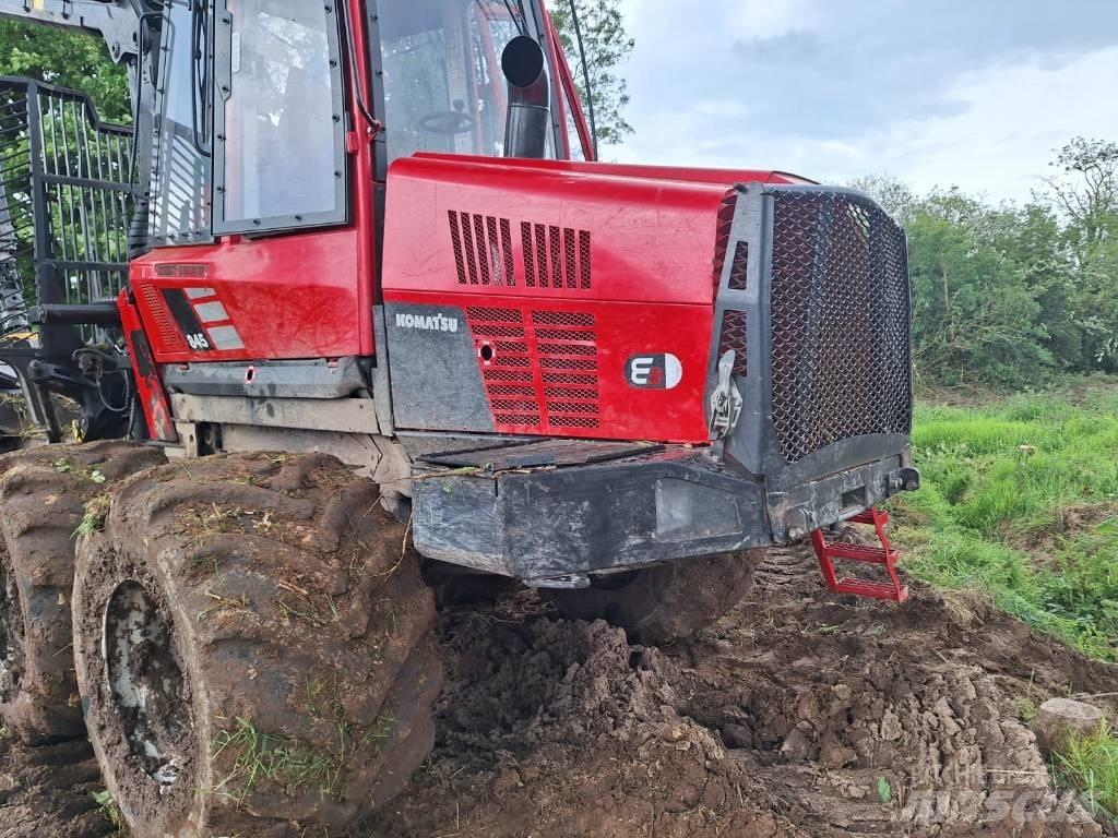 Komatsu 845 Vyvážecí traktory