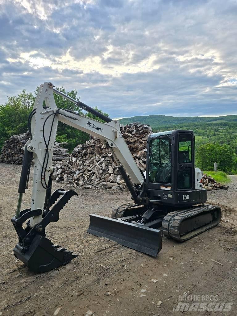 Bobcat E 50 Mini rýpadla < 7t