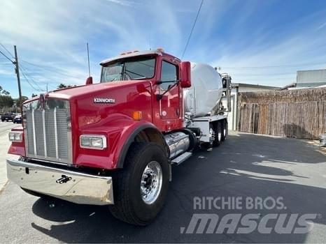 Kenworth W 900 Další