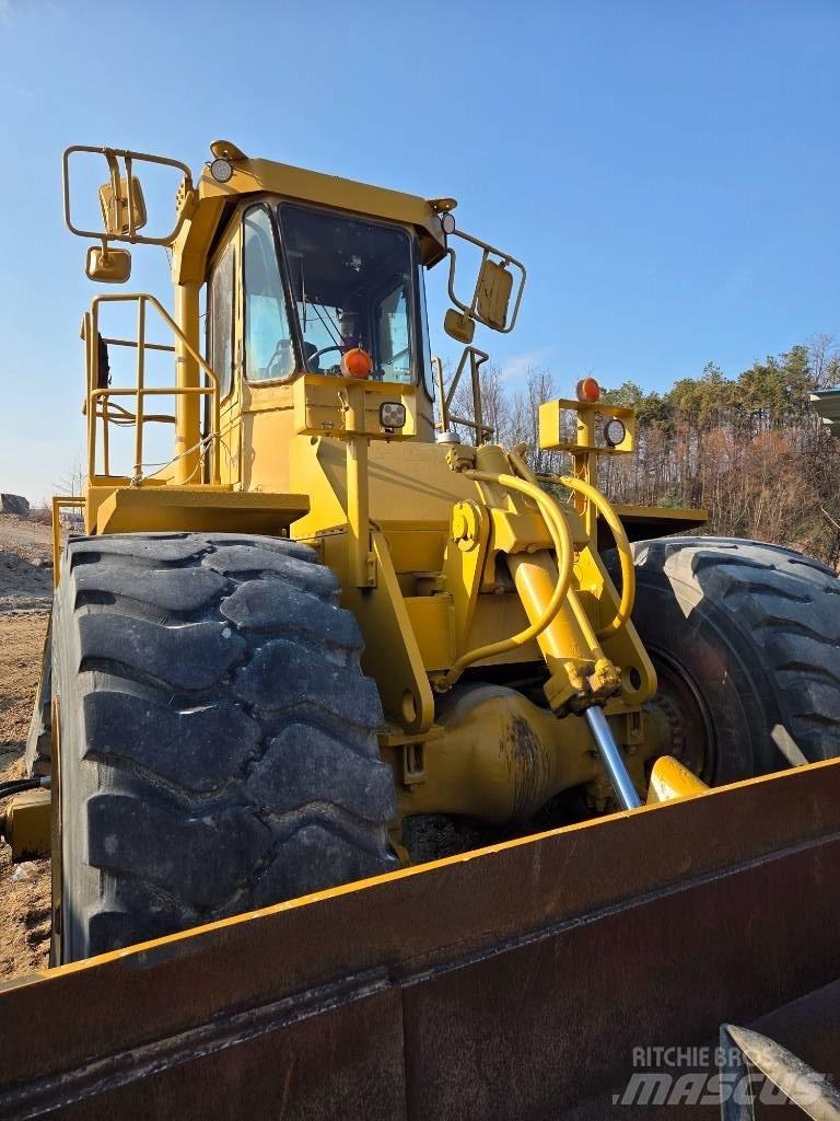 CAT 824c Kolové dozery
