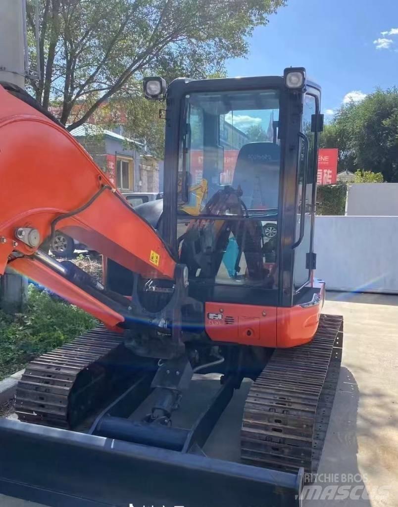 Kubota 163 Pásová rýpadla
