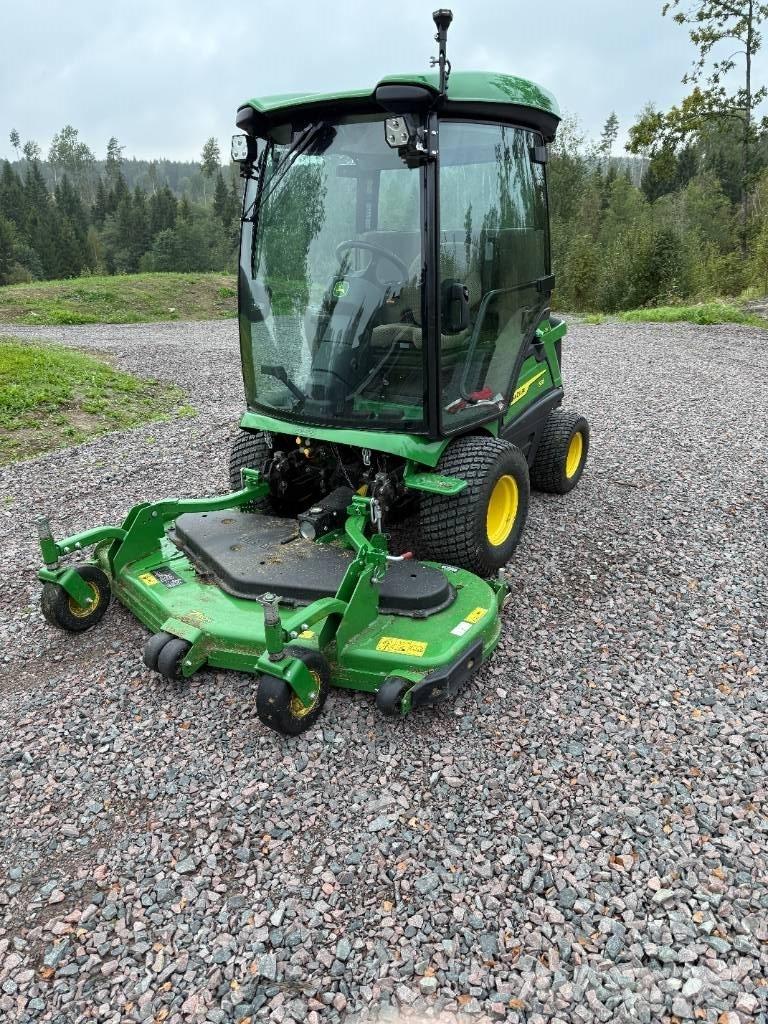 John Deere 1585 Samojízdné sekačky