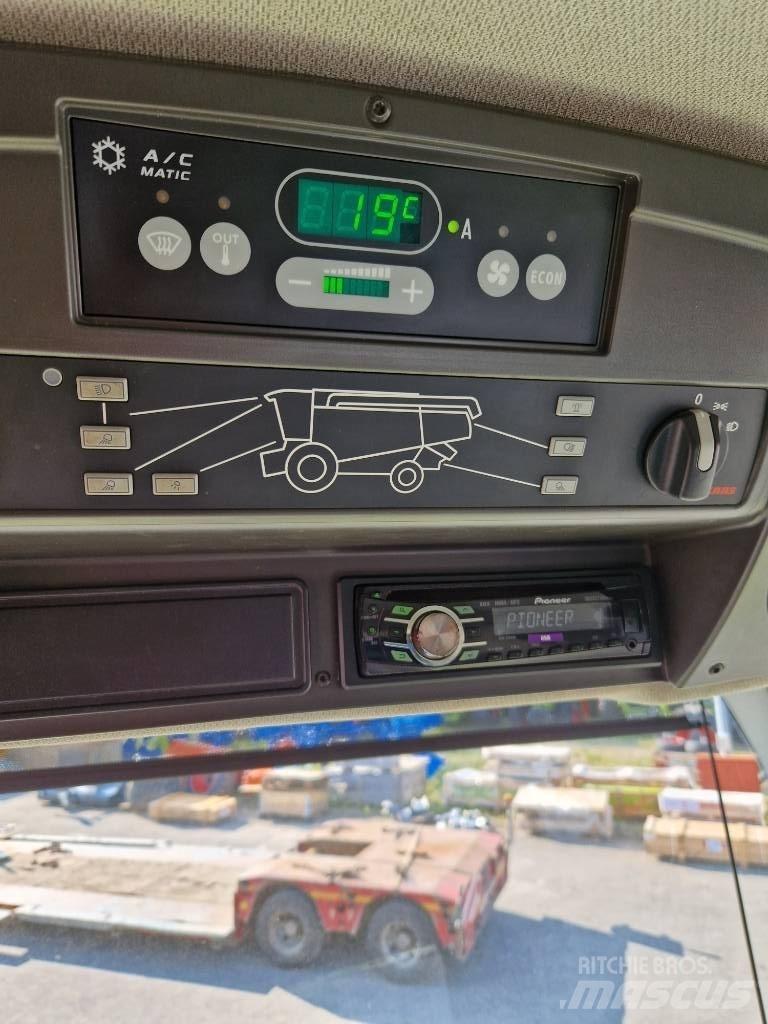 CLAAS Lexion 660 Sklízecí mlátičky