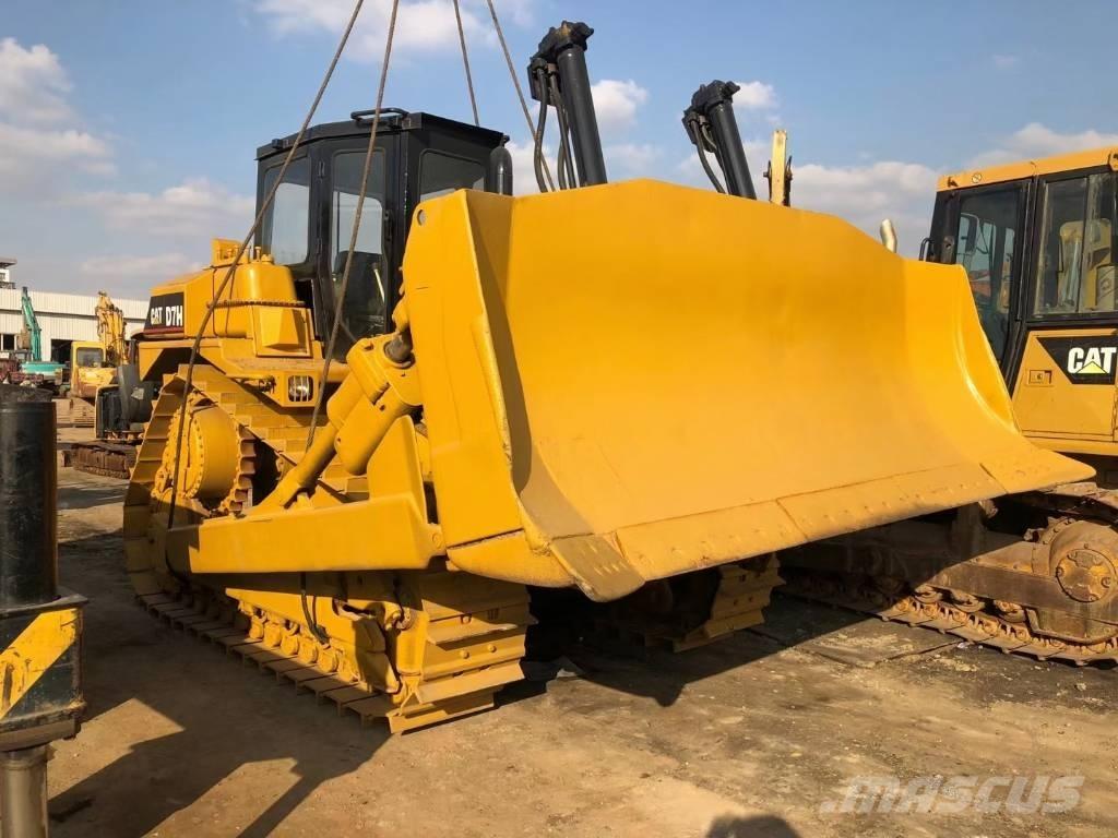 CAT D 7 H Pásové dozery