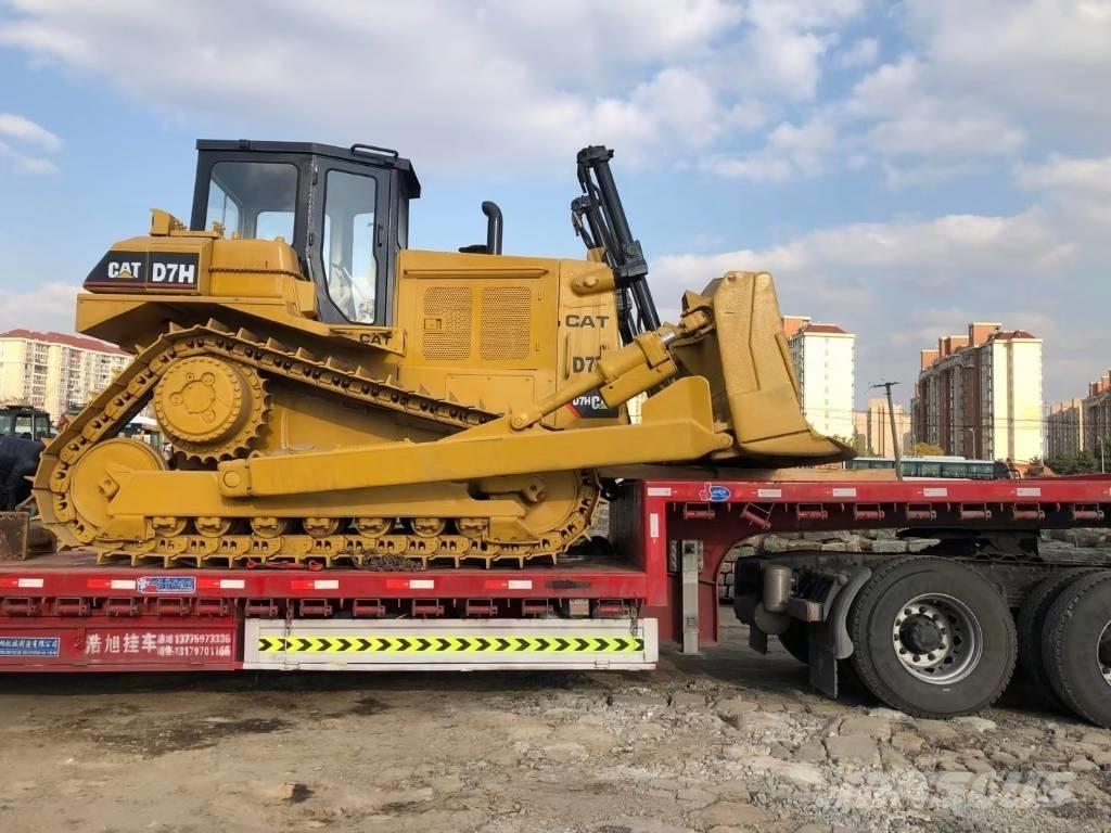 CAT D 7 H Pásové dozery