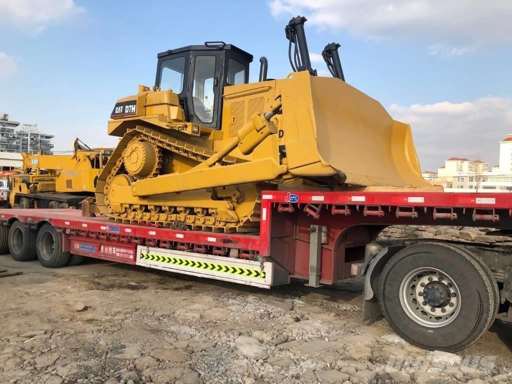 CAT D 7 H Pásové dozery