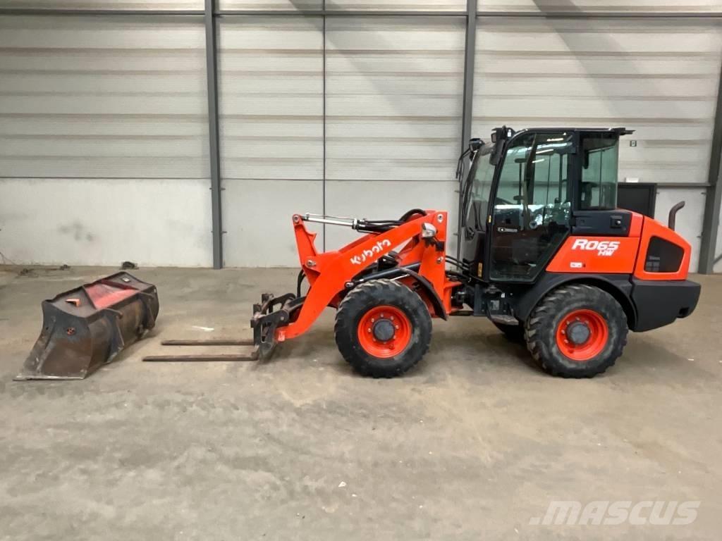 Kubota R 065 Kolové nakladače