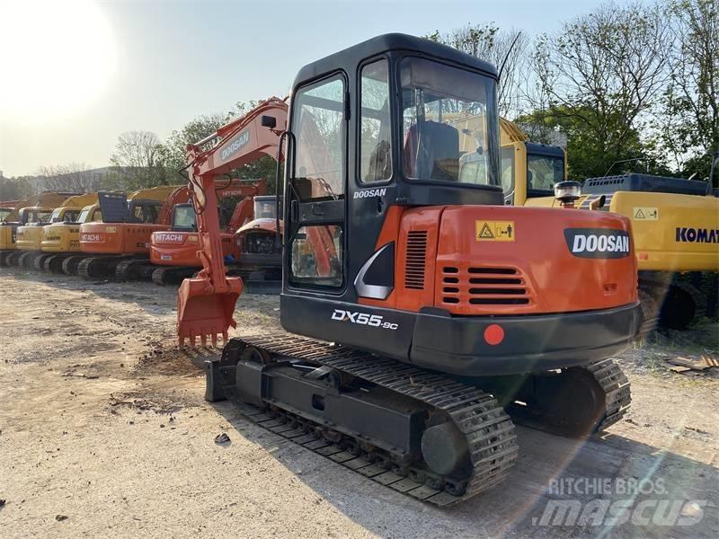 Doosan DX 55 Kolová rýpadla