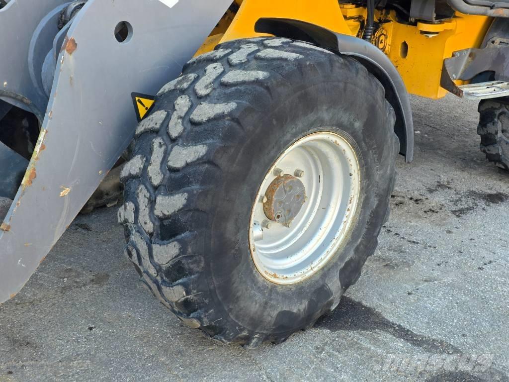 Volvo L 25 B Kolové nakladače