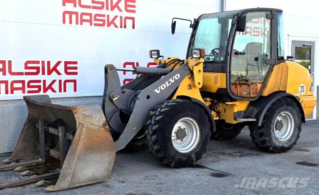 Volvo L 25 B Kolové nakladače
