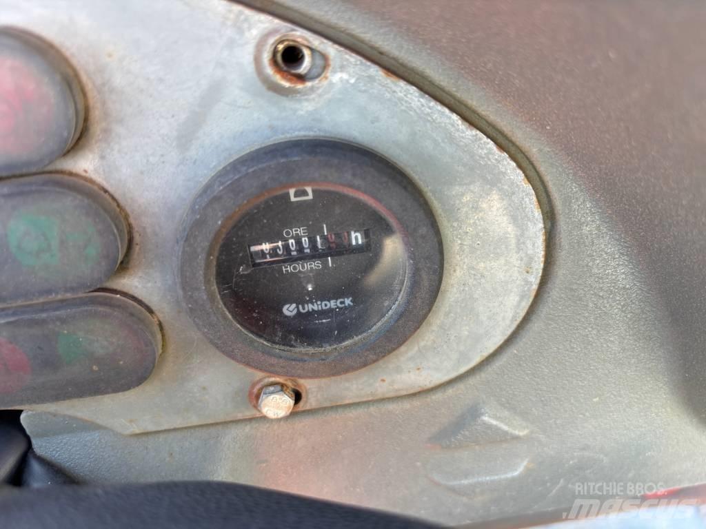Neuson 5001 Vyklápěcí dempry