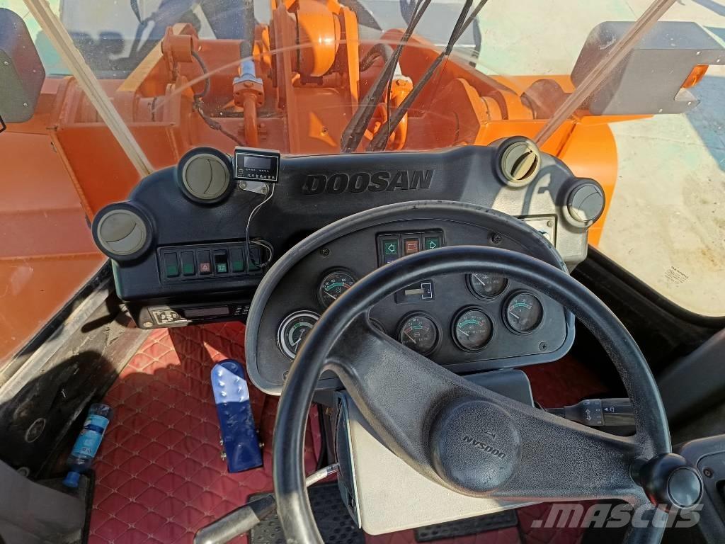 Doosan DL 505 Kolové nakladače