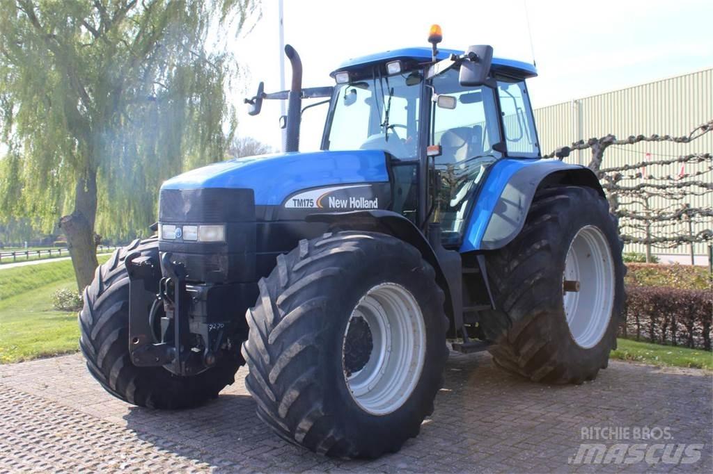 New Holland TM175 Traktory