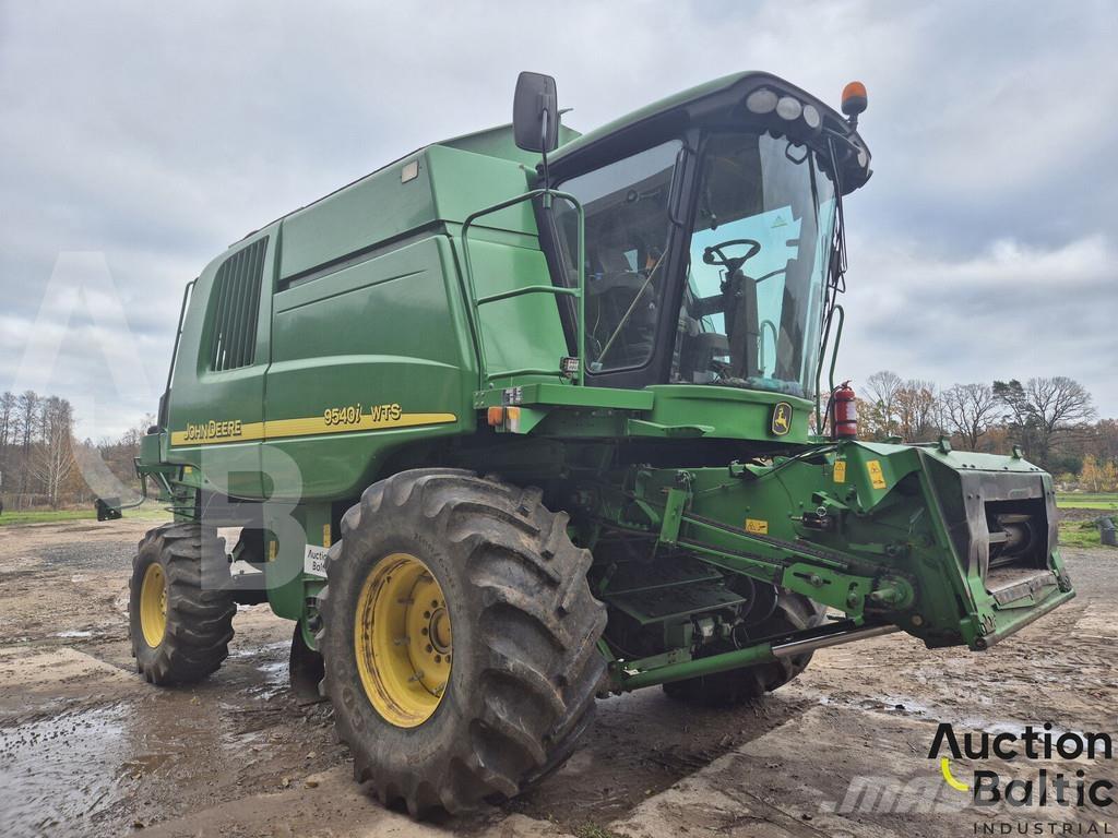 John Deere 9540 Sklízecí mlátičky