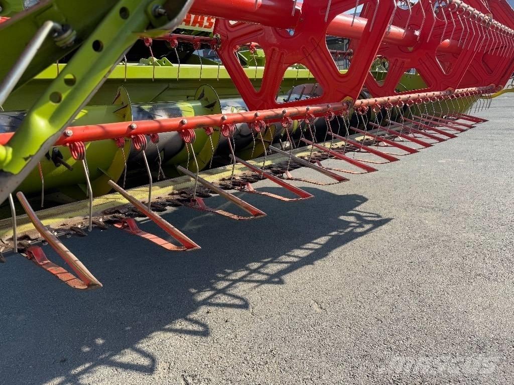 CLAAS Tucano 420 APS Sklízecí mlátičky